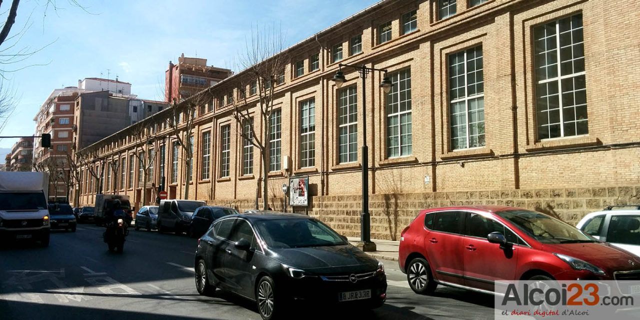 Ciudadanos Alcoy plantea habilitar un autobús universitario a Ontinyent