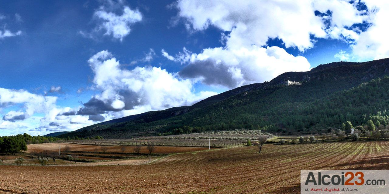 6 empreses de la Font Roja i 9 de Mariola ja posseeixen la marca Parcs Naturals