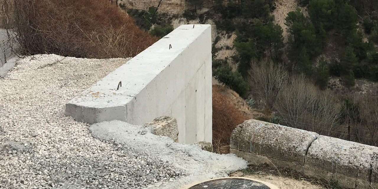 Reconstrueixen el mur de contenció de la Carretera del Molinar