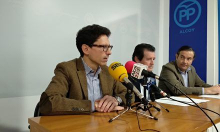 El PP rebutja atorgar la Medalla d’Or d’Alcoi a Antoni Miró per motius ideològics