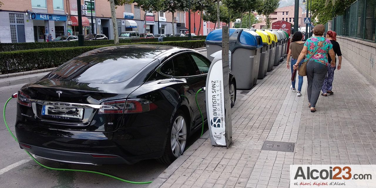 El Ivace publica la ampliación en 4 millones de euros de las ayudas para la adquisición de vehículos eléctricos