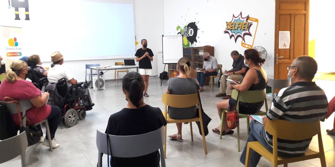 L’ajuntament d’Alcoi realitza una Formació en eines i recursos per a la participació real del teixit associatiu