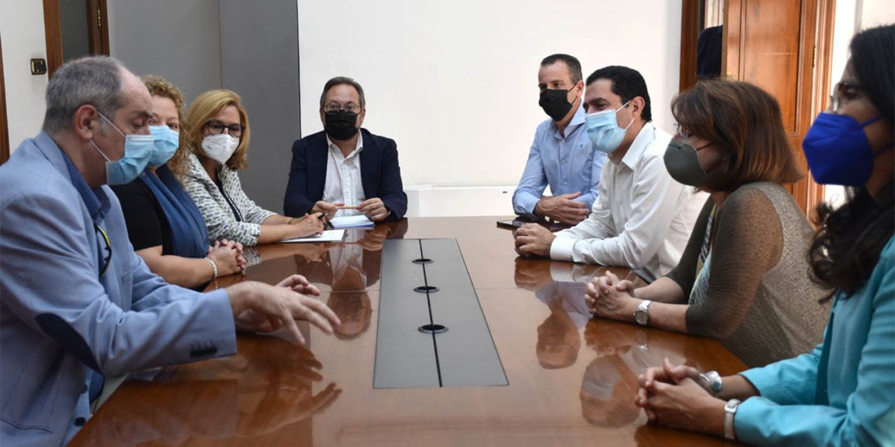 L’alcalde d’Alcoi i la rectora de la Universitat d’Alacant acorden reforçar la relació entre totes dues institucions